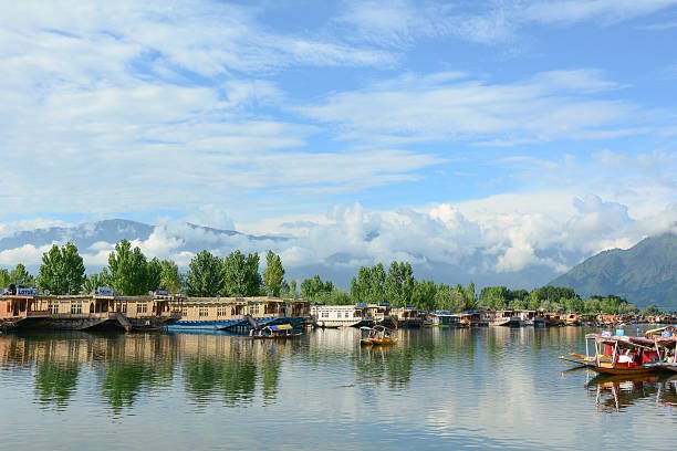 Kashmir Family Tour Package